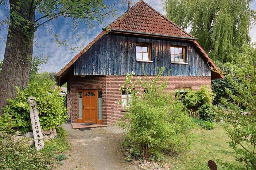 Haus zum Kaufen in Lüneburg 575.000 € 151.23 m²