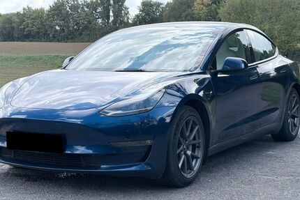 Tesla Model 3 102.230 km 28.990 &euro; Essen 45307