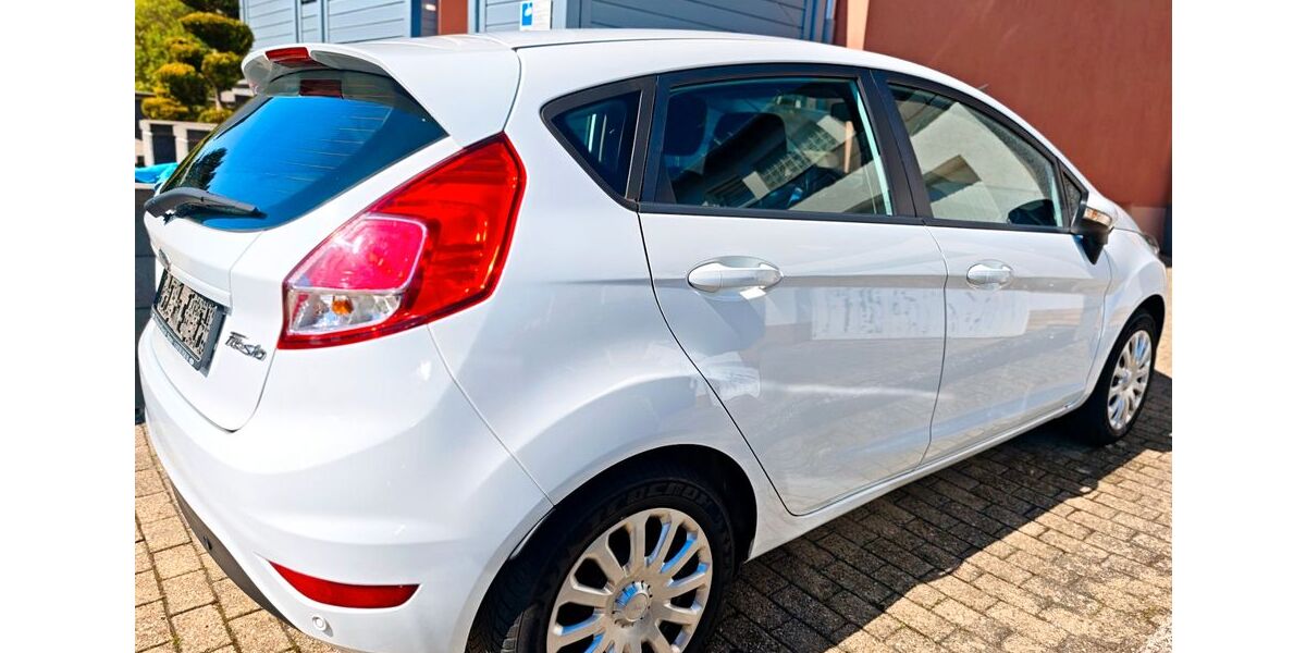 Ford Fiesta 106.800 km 5.250 &euro; Kirchberg (Hunsrück) 55481