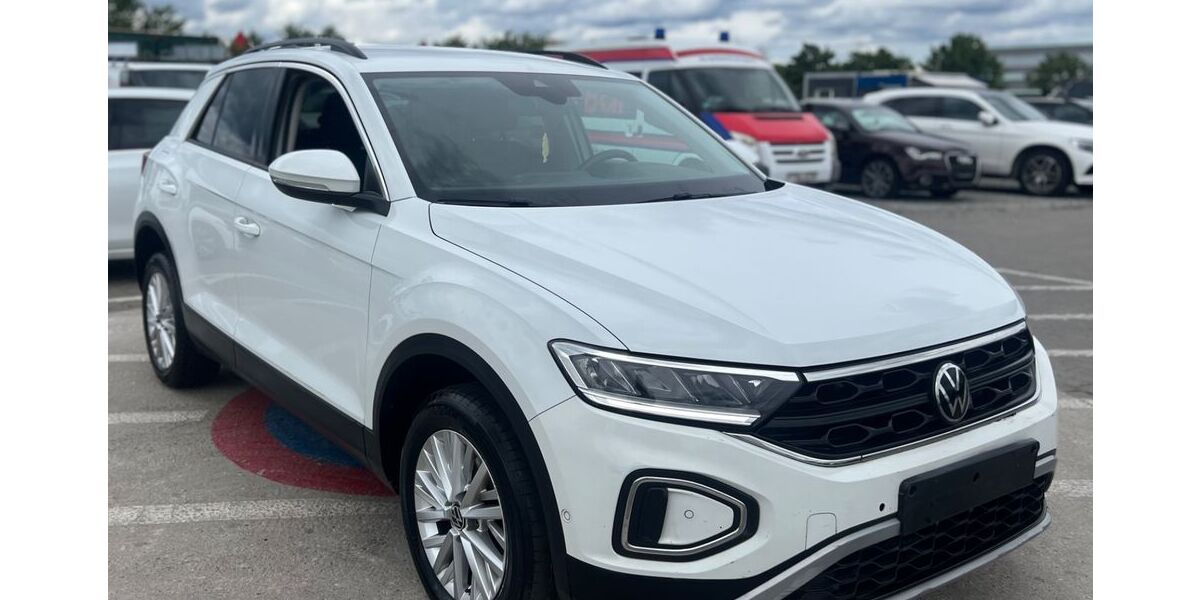 VW T-Roc 101.123 km 16.800 &euro; Mittenwalde 15749