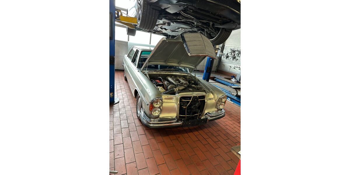 Mercedes-Benz 300 49.859 km 44.000 &euro; Abtweiler 55568