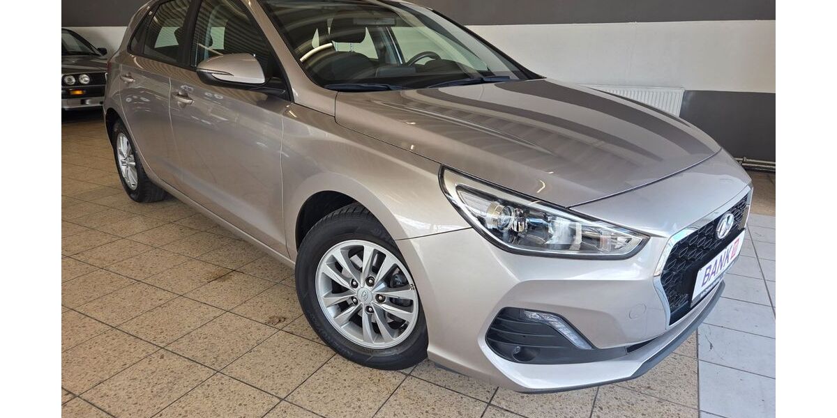 Hyundai i30 60.645 km 12.750 &euro; Bremen 28259