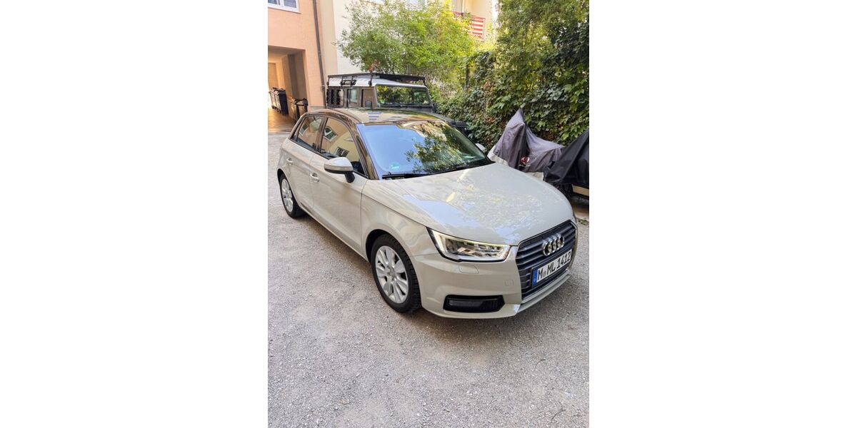 Audi A1 90.000 km 18.690 &euro; München 80798