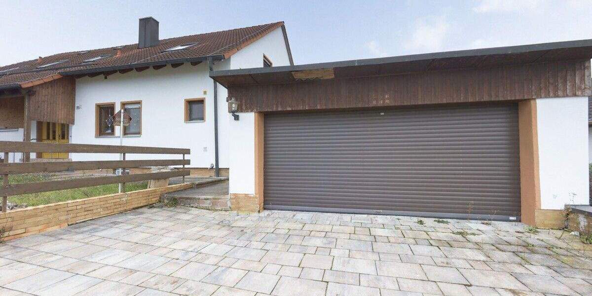 Etagenwohnung Bad Windsheim / Wiebelsheim Bad Windsheim - 5 Zimmer, 180 m&sup2;, 239.000&euro; | Angebot:25732872