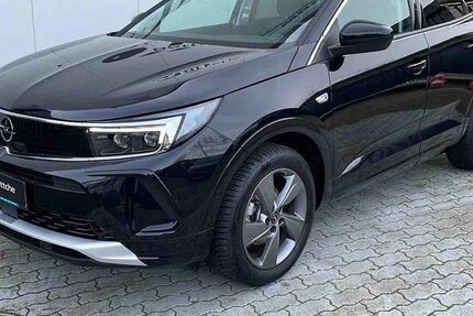 Opel Grandland (X) 14.157 km 25.750 € Neubrandenburg 17033