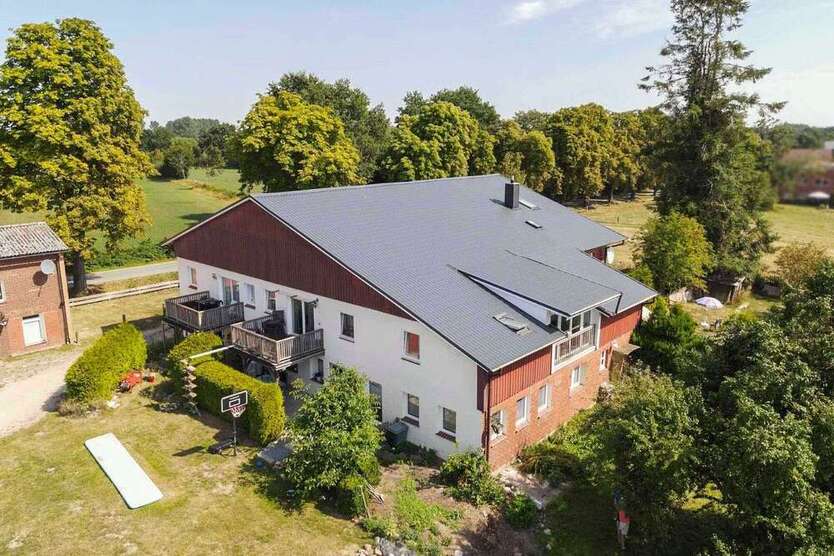 Haus zum Kaufen in Rondeshagen 1.190.000 € 704.08 m²