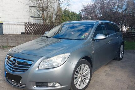 Opel Insignia 231.000 km 3.900 &euro; Neuhausen ob Eck 78579