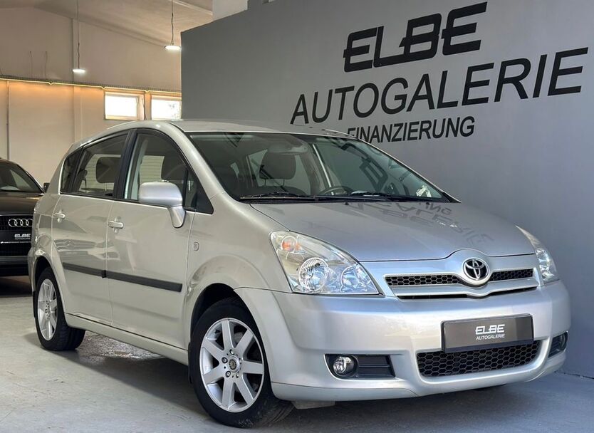 Toyota Corolla Verso 113.000 km 5.900 € Geesthacht 21502