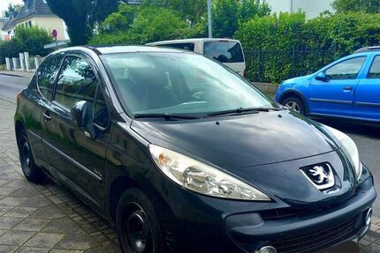 Peugeot 207 89.000 km 2.777 € Bad Honnef 53604