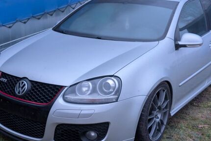 VW Golf 101.179 km 16.450 &euro; Birkenhördt 76889