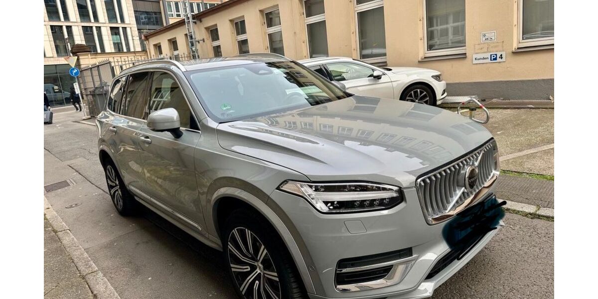 Volvo XC90 31.800 km 52.400 &euro; Frankfurt 60594