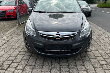 Opel Corsa 184.000 km 2.990 &euro; Celle 29221