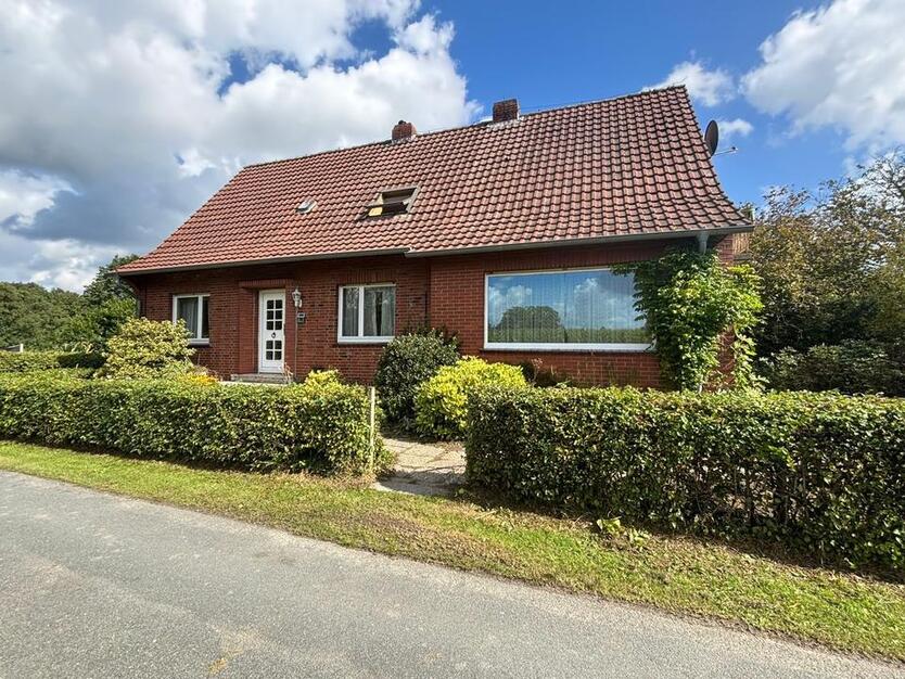 Einfamilienhaus mit Ausbaupotenzial in optimaler Lage