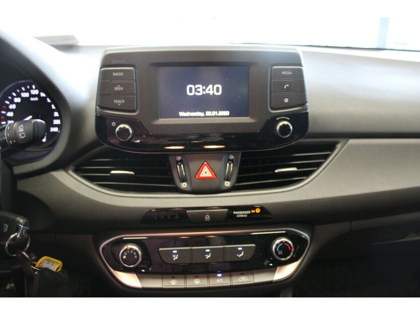 Hyundai i30 1.4 Trend 104.895 km 9.980 € Euskirchen 53881