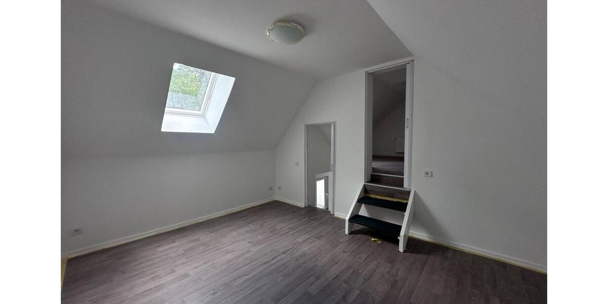 Einfamilienhaus Kusel - 7 Zimmer, 180 m&sup2;, 200.000&euro; | Angebot:25236673