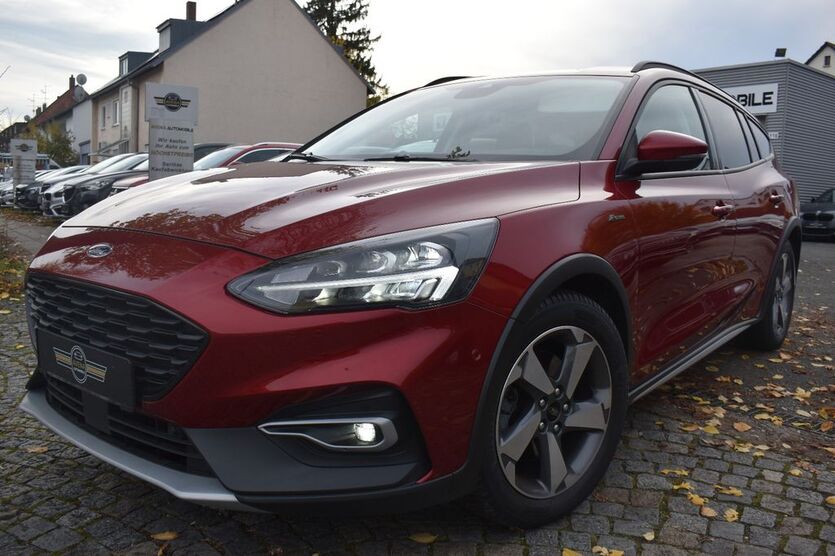 Ford Focus 49.000 km 17.900 € Nürnberg 90451