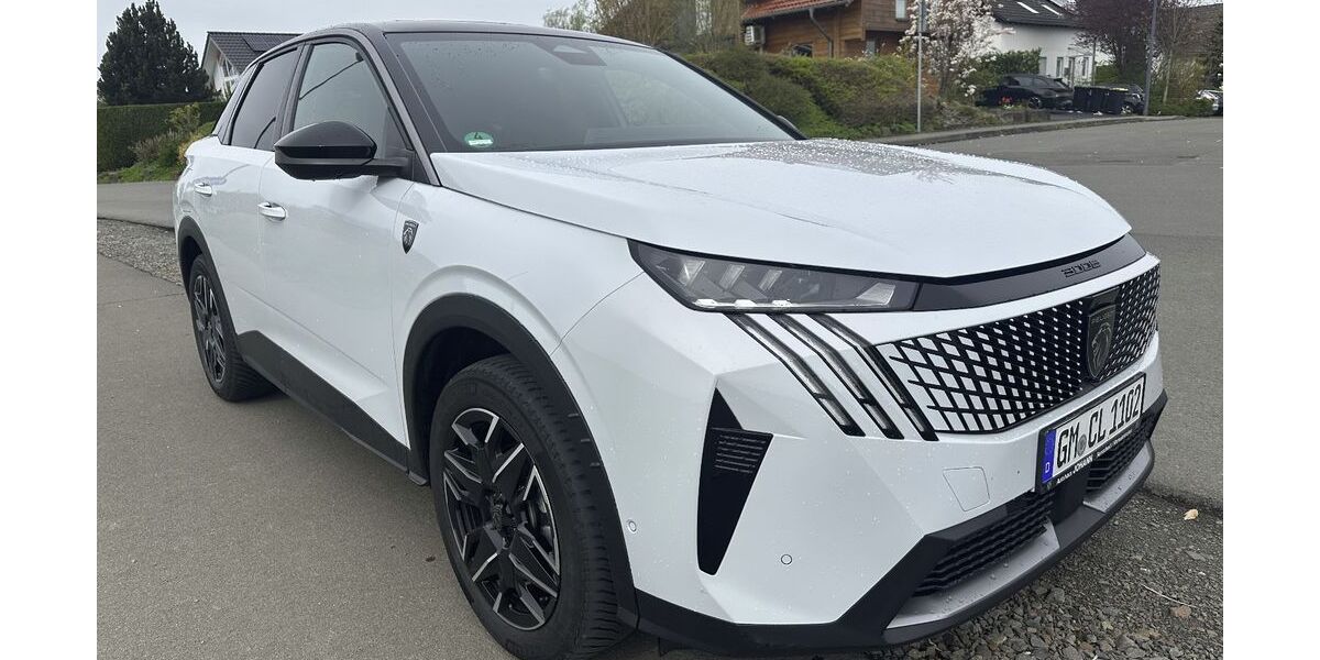 Peugeot 3008 25.921 km 33.450 &euro; Lindlar 51789