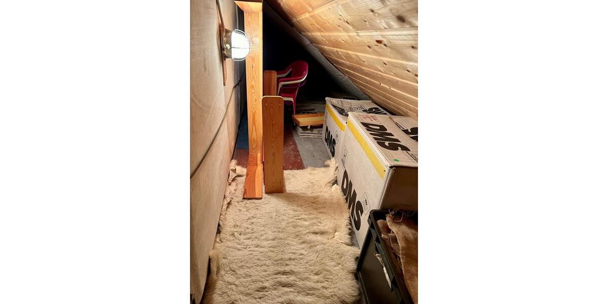 Dachgeschoßwohnung Bad Urach - 2.5 Zimmer, 41 m&sup2;, 135.246&euro; | Angebot:25854278