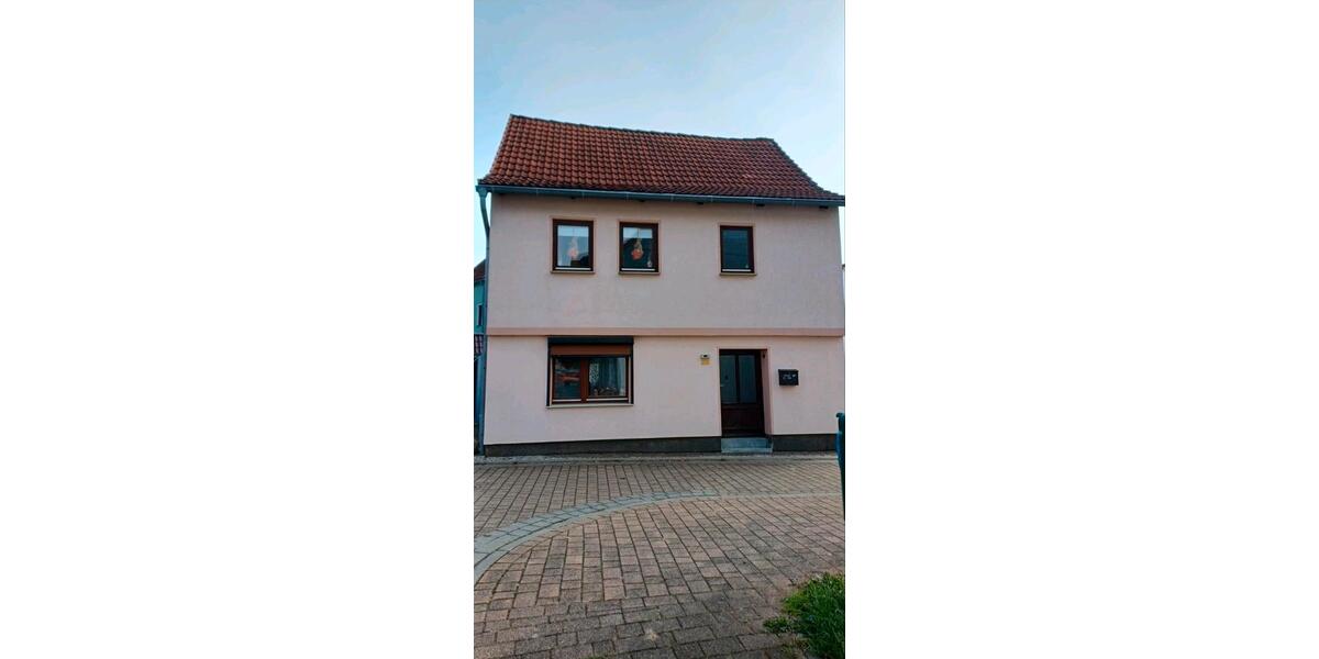 Einfamilienhaus Oschersleben (Bode) - 3 Zimmer, 100 m&sup2;, 110.000&euro; | Angebot:26223908