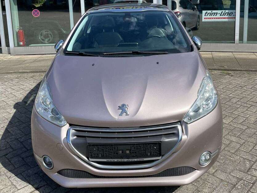 Peugeot 208 170.000 km 4.400 € Bremen 28777