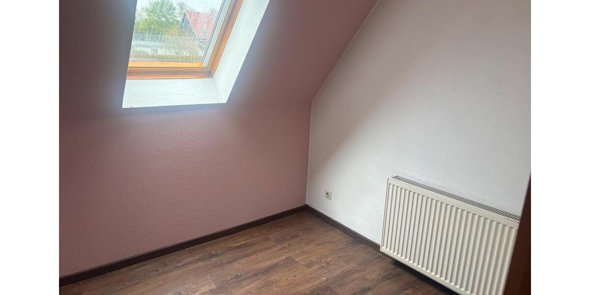 Etagenwohnung Hettstedt - 4 Zimmer, 80 m&sup2;, 550&euro; | Angebot:26535299
