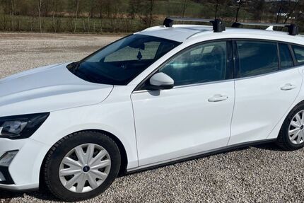 Ford Focus 181.000 km 6.499 &euro; Furth 84095