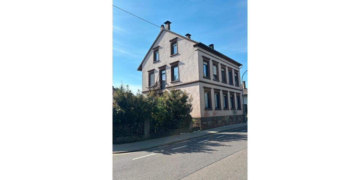 Mehrfamilienhaus, Wohnhaus Neunkirchen Heinitz - 6 Zimmer, 220 m&sup2;, 384.500&euro; | Angebot:26437092