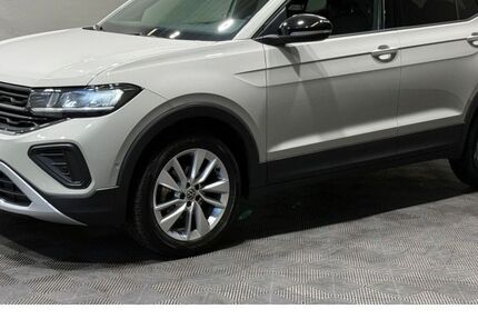 VW T-Cross 25.301 km 24.920 &euro; Torgau 04860