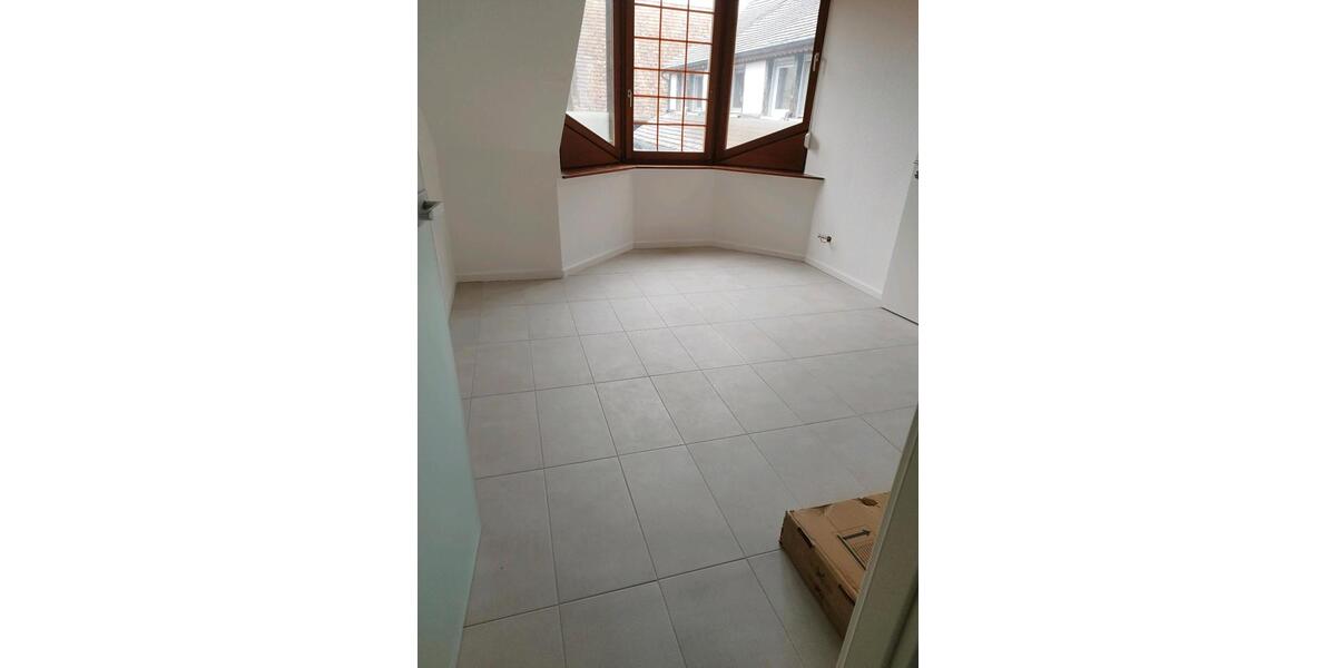 Etagenwohnung Linkenheim-Hochstetten Hochstetten - 4.5 Zimmer, 105 m&sup2;, 1.490&euro; | Angebot:25669102