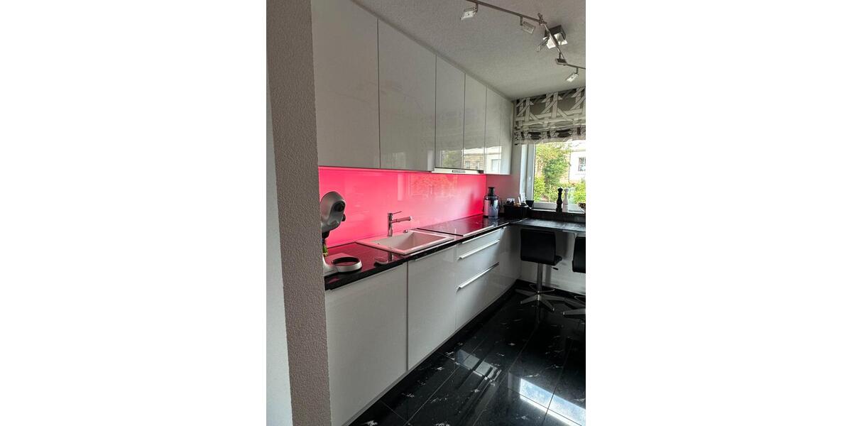 Etagenwohnung Pforzheim Nordstadt - 3 Zimmer, 85 m&sup2;, 300.000&euro; | Angebot:27072492