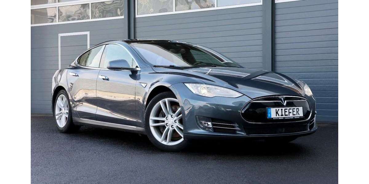 Tesla Model S 195.585 km 23.450 &euro; Rennerod 56744
