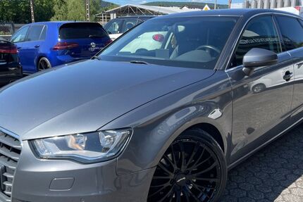 Audi A3 172.000 km 8.490 &euro; Konz 54329