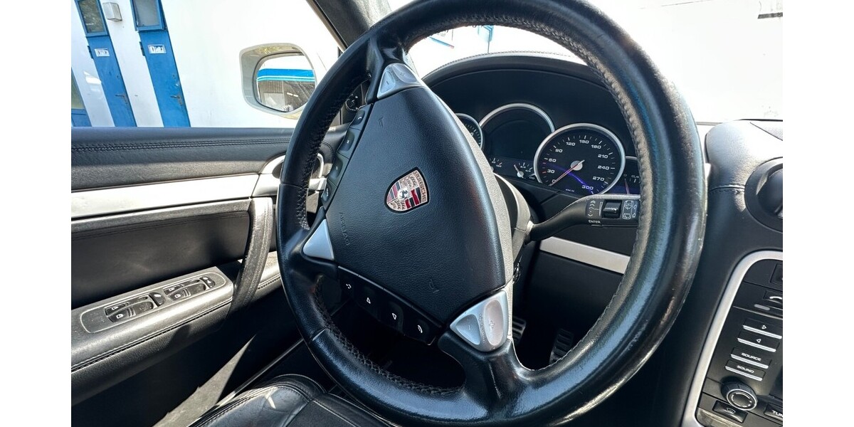 Porsche Cayenne 162.479 km 14.900 &euro; Leipzig 04109