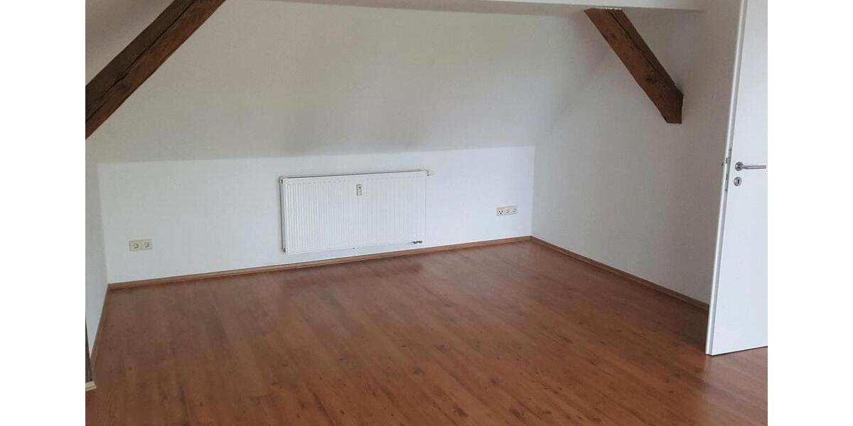 Dachgeschoßwohnung Magdeburg Leipziger Straße - 3 Zimmer, 67 m&sup2;, 135.000&euro; | Angebot:26034118