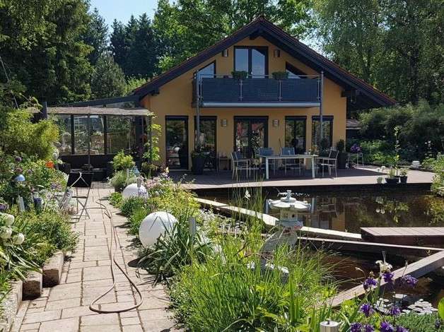 Haus zum Kaufen in Oberding 1.800.000 € 170 m²