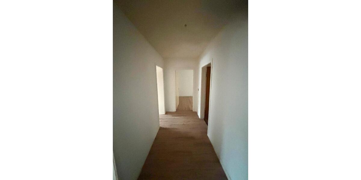 Etagenwohnung Bergneustadt - 3 Zimmer, 66 m&sup2;, 466&euro; | Angebot:25148813