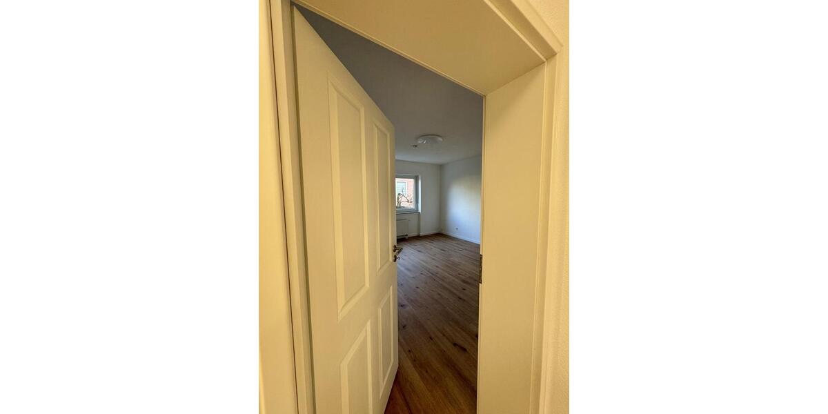 Erdgeschoßwohnung Saarbrücken West - 4 Zimmer, 80 m&sup2;, 1.040&euro; | Angebot:26396900