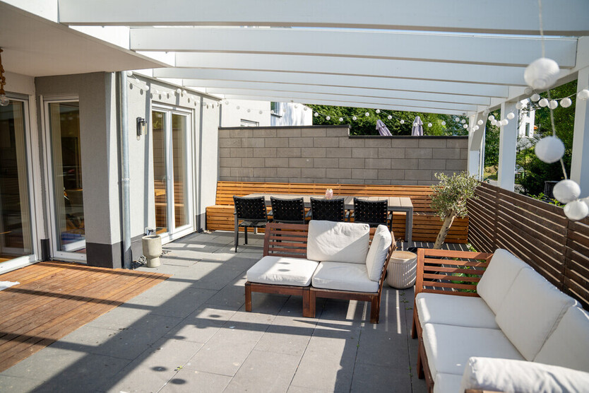 Moderne Erdgeschoßwohnung mit Sauna & Garten