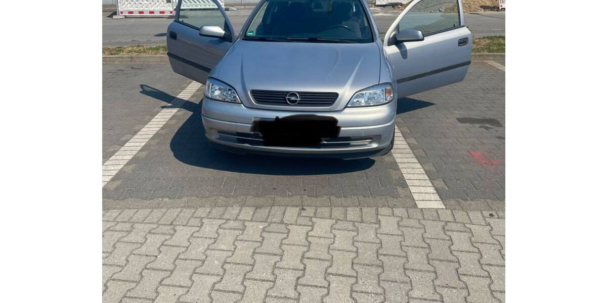 Opel Astra 121.680 km 1.500 &euro; Berlin 12309