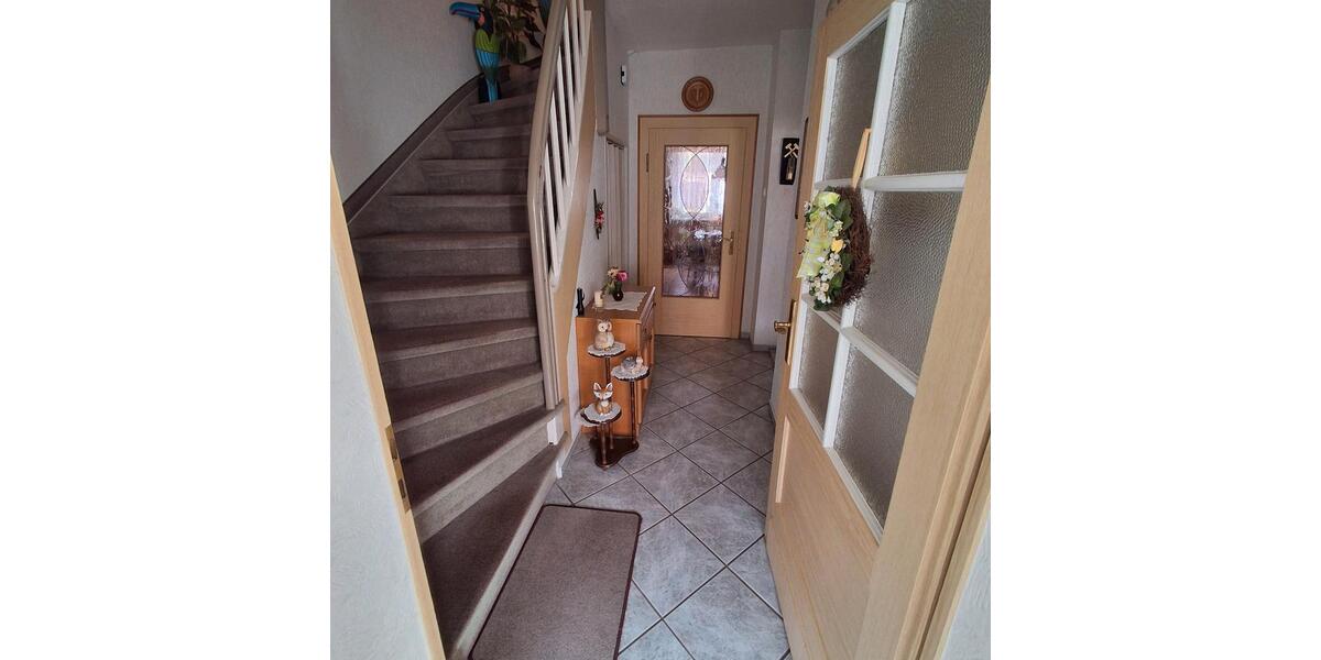 Doppelhaushälfte Farnstädt - 4 Zimmer, 119 m&sup2;, 190.000&euro; | Angebot:26413271