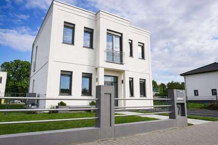 Haus Ludwigsfelde - 4.5 Zimmer, 140 m&sup2;, 795.000&euro; | Angebot:26584002