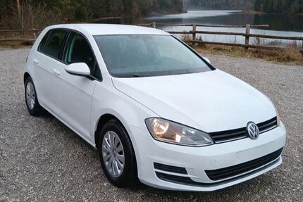 VW Golf 95.685 km 8.999 &euro; Allertshausen 96126