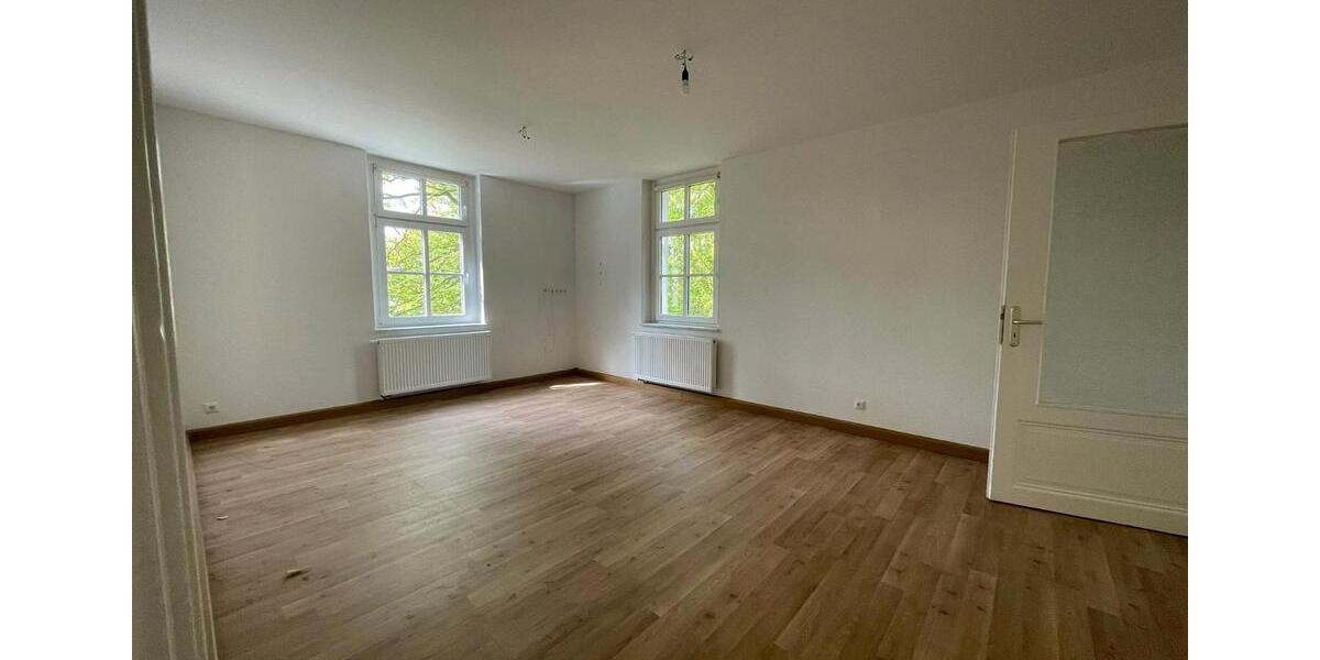 Etagenwohnung Waldheim - 5 Zimmer, 130 m&sup2;, 950&euro; | Angebot:24878692