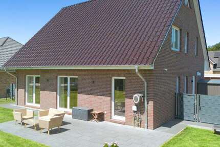 Haus zum Kaufen in Bad Bramstedt 795.000 € 164 m² 5 zimmer