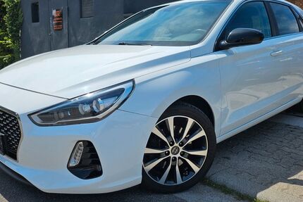 Hyundai i30 95.000 km 10.999 &euro; Speyer 67346
