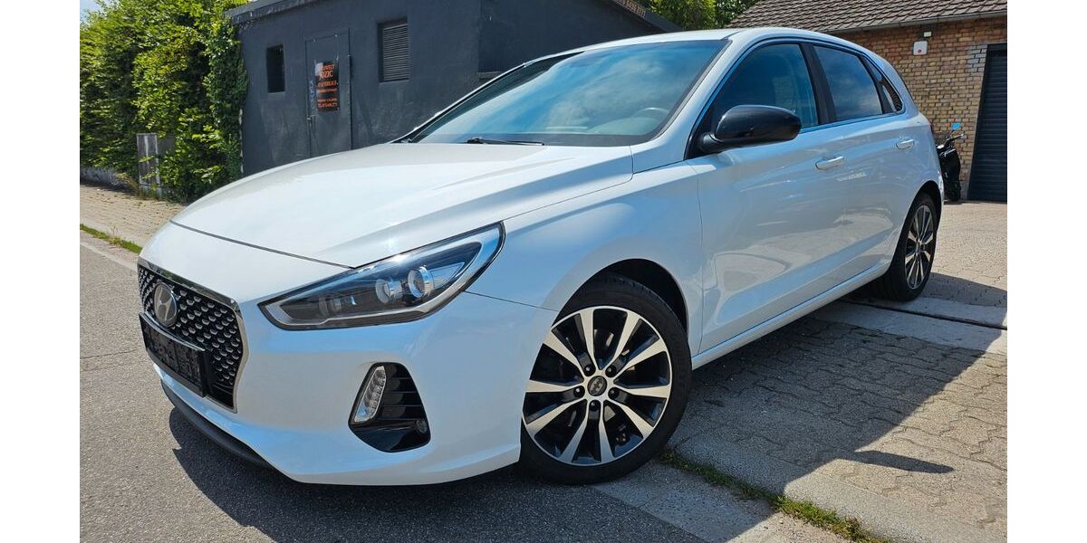 Hyundai i30 95.000 km 10.999 &euro; Speyer 67346
