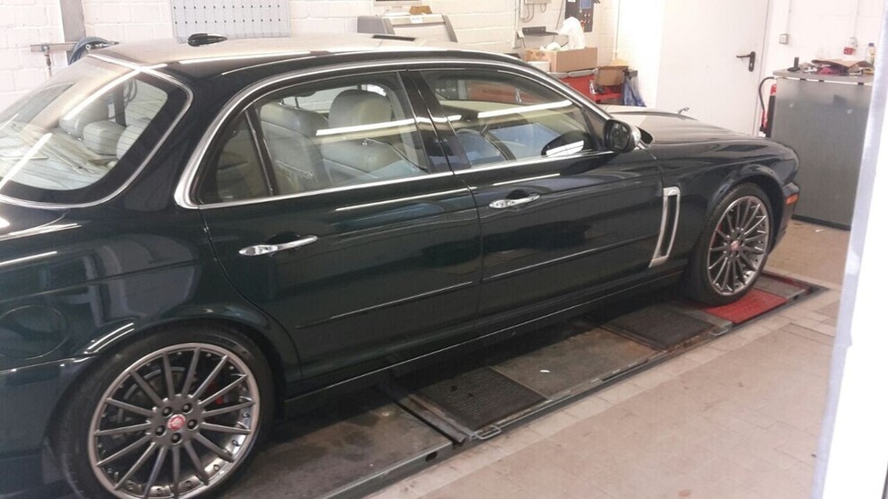 XJ8 X350