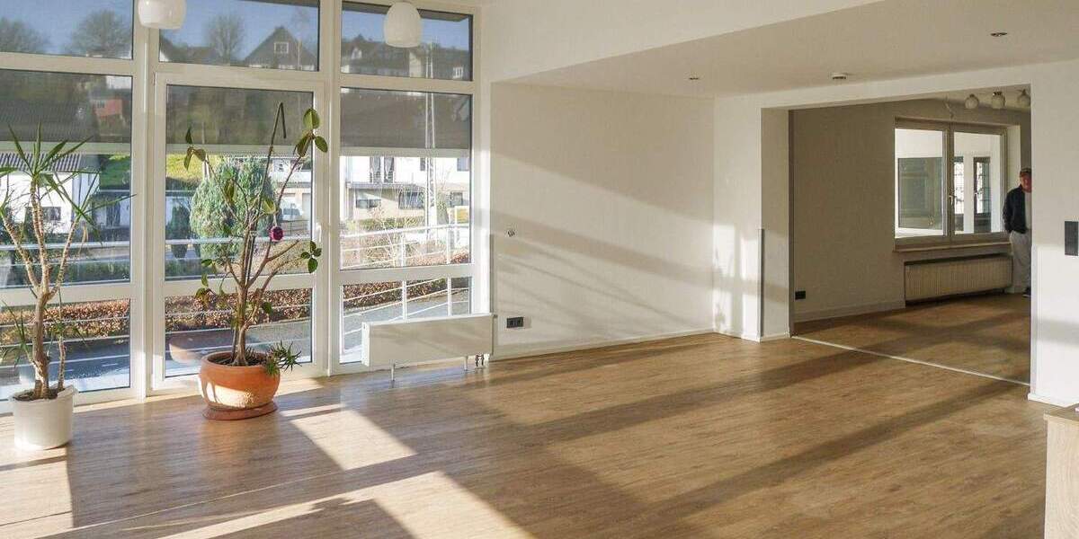 Etagenwohnung Engelskirchen Schnellenbach - 5 Zimmer, 200 m&sup2;, 1.850&euro; | Angebot:26656736