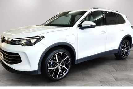 VW Tiguan 12.000 km 54.950 &euro; Borna 04552