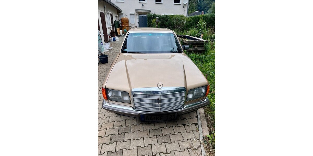 Mercedes-Benz 380 300.776 km 14.900 &euro; Waldheim 04736
